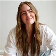 I support individuals in building confidence and self-belief to feel calmer and more focused.