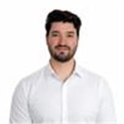 Soy un profesional en el área del Marketing Digital con más de 5 años de experiencia