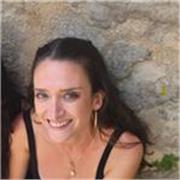 Profesora de francés nativa, con un año de experiencia enseñando a adultos, adolescentes y niños en linea