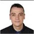 Özgüvenli,öğrencilerle rahat iletişim kurabilen,ilkokul,ortaokul,lise ve üniversite matematik eğitimine yönelik konularda kendime güveniyorum
