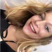 Estudiante de 2o bachillerato da mates nivel primaria