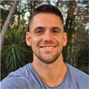 Profesor titulado en educación infantil. 5 años de experiencia. Curso en inteligencia emocional. 