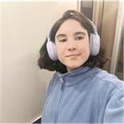 Soy profesora de inglés con un C2, también de catalán y castellano nativos. Puedo enseñar arte, historia, literatura y filosofia,