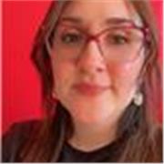 Profesora de Inglés con 10 años de experiencia, especializada en Neurodivergencia y Neurociencia