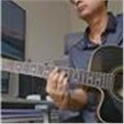 Egresado de la UPC, enseña guitarra, piano, bajo, ukelele y teoría musical para todas las edades. Metodología personalizada y dive