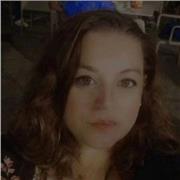 Insegnante di italiano e latino per medie e superiori impartisce lezioni di consolidamento e recupero presso il proprio domicilio