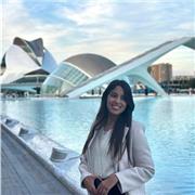 Profesor de apoyo escolar especializada en clase para niños de forma presencial o online