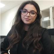 Madrelingua araba, laureata in lingue e la mia passione è insegnare