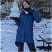 Soy auxiliar de enfermería con experiencia en sector sanitario. Tengo experiencia en apoyo escolar de primaria y cuidar niñ@s.