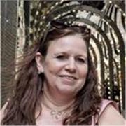 Profesora de Ingles egresada de la Facultad de Lenguas con amplia experiencia