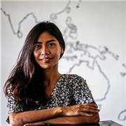 English tutor in Vienna offering online and in-person lessons