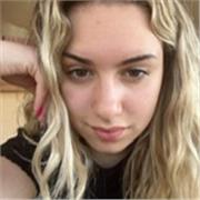 Studentessa universitaria, diplomata in lingue che dà lezioni di lingua inglese/spagnolo per elementari , medie e superiori o in alternativa aiuto compiti medie/elementari