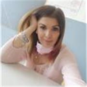 Sono una professoressa di italiano, storia e geografia attualmente in servizio presso un istituto comprensivo di secondo grado a Genova. Offro nel tempo libero, lezioni private a studenti e non solo, che abbiano voglia di accrescere e migliorare il propri
