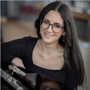 Laureata con il massimo dei voti in Flauto traverso offre lezioni online comodamente a casa tua