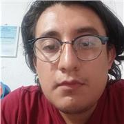 Titulado politólogo terminando una maestría en Educación y Docencia en la Salle y con experiencia