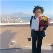 Laureata in lingua moderne per la comunicazione e la cooperazione internazionale, offre ripetizioni in lingua e materie letterarie