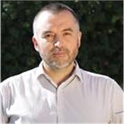 Profesional senior en comunicación estratégica con experiencia directiva, imparto clases a estudiantes y profesionales que buscan 