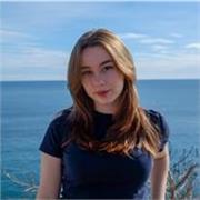 Profesora de apoyo de Primaria y Eso en Lengua, Inglés, Historia...etc. Ayudo con deberes y repasos
