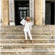 Sono una persona che ha sempre voglia di aggiornarsi e che ha alle spalle un bel bagaglio di competenze che non vedo l’ora di trasmettere 