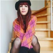 Laureata impartisce lezioni di ingelse e altre materie unanistiche