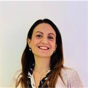 Sviluppa l'intelligenza emotiva tramite creatività e teoria pedagogica per bambini e adulti