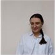 Studentessa di medicina al sesto anno inpartisce lezioni di biologia, biochimica, anatomia, e materie scientifiche/sanitarie