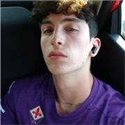 Ragazzo di 17 anni.Disposto ad aiutare ragazzi di scuola primaria e secondaria di primo grado.Qualsiasi materia