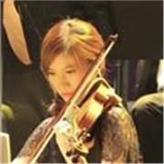 Experienced Violin Teacher Offering Tailored 1-on-1 Lessons!