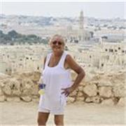 I provide tailored lessons depending on your level and experience.