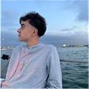Soy Ian, un alumno que va a cursar 2º de Bachillerato y da clases de mates online a estudiantes de ESO. 5 primera sesión