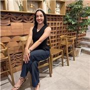 Profesora de Inglés con énfasis en ayuda con deberes escolares