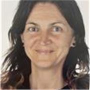 Profesora nativa británica titulada con mas de 30 años de experiencia enseñando inglés a adolescentes y adultos. 