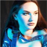 Insegnante di canto pop online. Primo incontro gratuito!