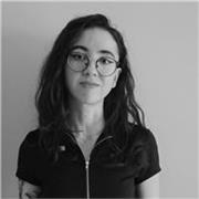 Graduada en Periodismo, con formación en Humanidades y Ciencias Sociales. Ofrezco clases particulares online.
