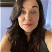 Profesora titulada da clases de lengua y literatura