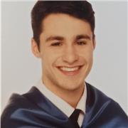 Graduado en Física y Matemáticas en la Universidad de Oviedo y Máster en Técnicas Estadísticas en la USC, capacitado para dar clases de Física y Matemáticas a estudiantes de ESO, Bachillerato y Universidad. Clases online