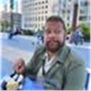 Persona agradable positiva con conocimientos en inglés y en conceptos derivados de la profesión sanitaria de fisioterapia