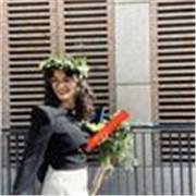 Laureata in giurisprudenza impartisce lezioni, in Italiano e in inglese, per studenti di qualsiasi corso di laurea