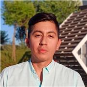 Profesor de diseño gráfico en Adobe Photoshop e Illustrator.