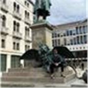 Docente di grafica per qualsiasi ragazzo/a adulto/a