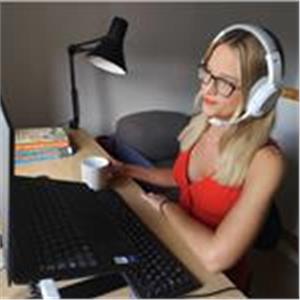 Laura Valencia Muñoz