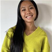 Violinista durante 12 años, ex alumna del conservatorio profesional de Majadahonda y miembro de la Orquesta Joven de Dublín
