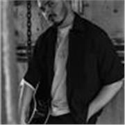 I conduct personalised music lessons in acoustic for students across various age groups and experience levels.