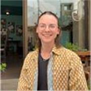 Experienced English teacher providing lessons to secondary pupils