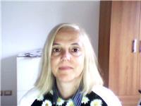 Una traduttrice professionista che ti aiuta nelle tue difficoltà linguistiche e ti segue step by step