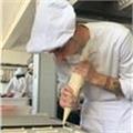 Técnico superior en cocina, imparte clases sobre cocina, preelaboración, elaboración, seguridad e higiene