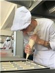 Técnico superior en cocina, imparte clases sobre cocina, preelaboración, elaboración, seguridad e higiene