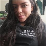 Hola... Soy estudiante de licenciatura en literatura y le gua castella cursando sexto semestre Soy profesores de español
