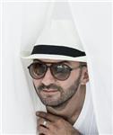 Art director con 20 anni di esperienza offre lezioni di photoshop, dalle basi al fotoritocco professionale. 