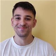Profesor de matemáticas, inglés, Economía y estadística imparte clases a alumnos que estén cursando de primaria hasta 2 de bach (matemáticas de ciencias incluidas)